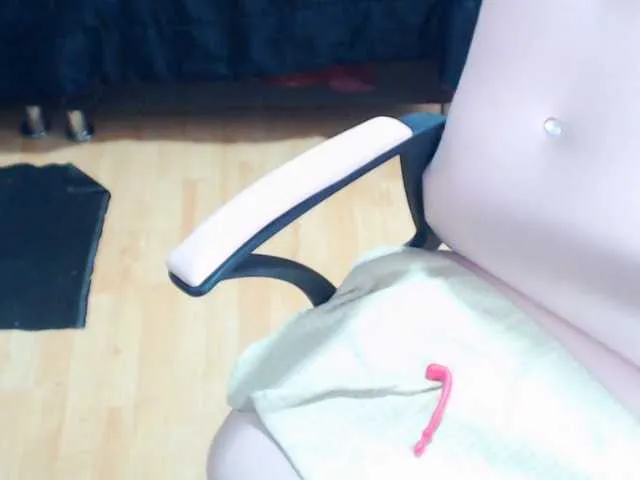 Live sex webcam photo for Melissaw1216 #276191530