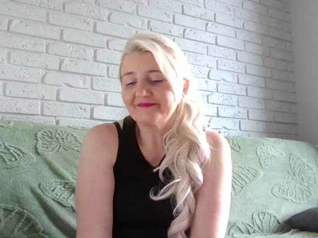 Live sex webcam photo for Mellica #291391988