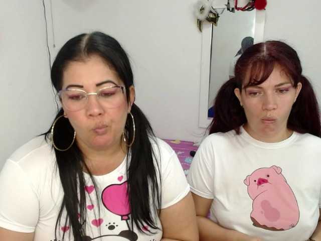 Live sex webcam photo for MellySharon #271943694