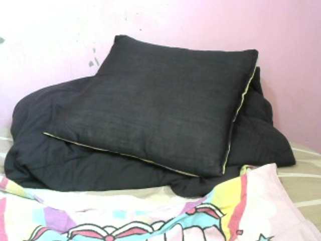 Live sex webcam photo for Melodiusm #274043065