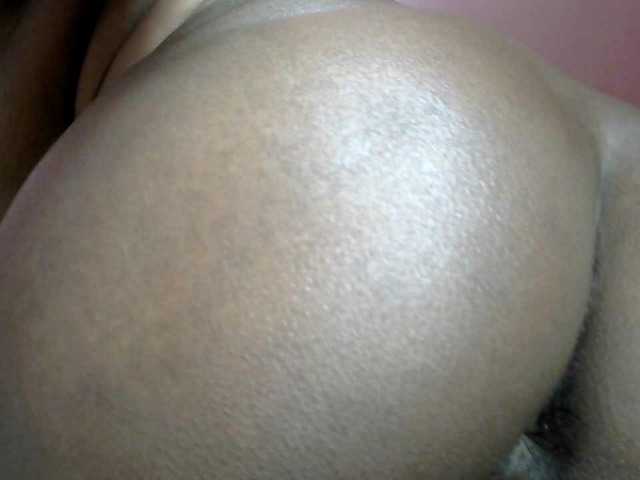 Live sex webcam photo for Melodiusm #274636532