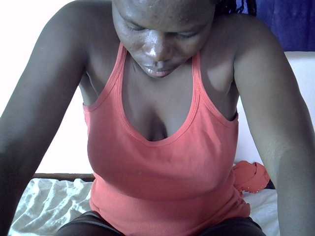 Live sex webcam photo for Melodiusm #275982246