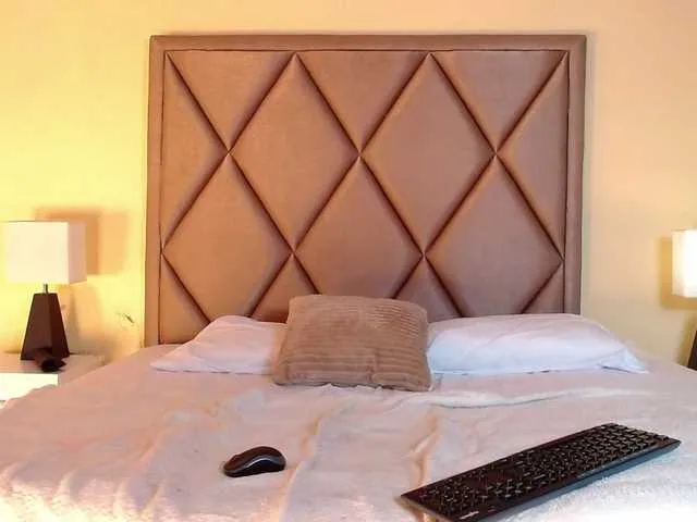 Live sex webcam photo for Melody-Smith #271728006