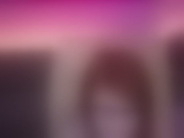 Live sex webcam photo for MelodyCharm #294176583