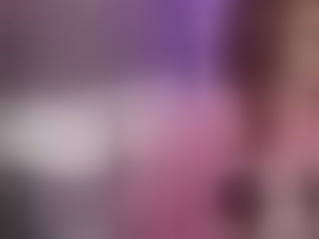 Live sex webcam photo for MelodyCharm #294341216
