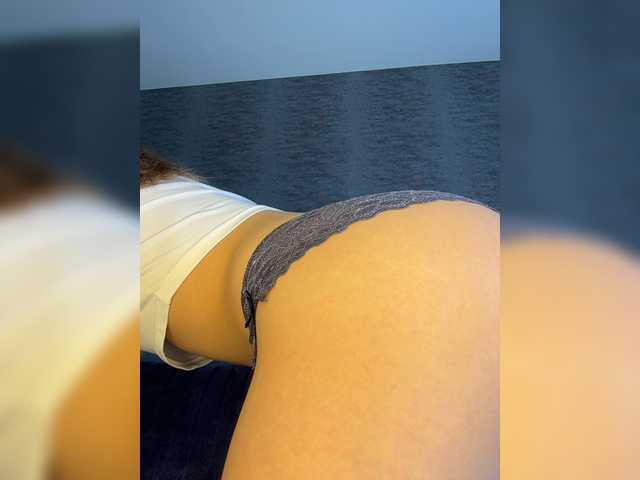 Live sex webcam photo for MelodyFox #294026808