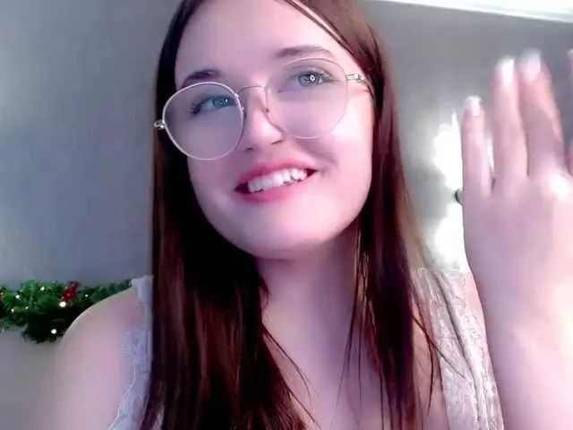 Live sex webcam photo for MelodyGreen #276890637