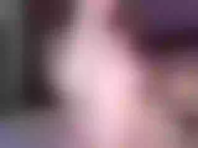 Live sex webcam photo for MelodyGreen #276974638