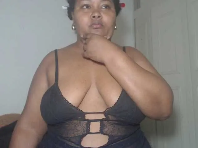 Live sex webcam photo for MelodyHall #291239937