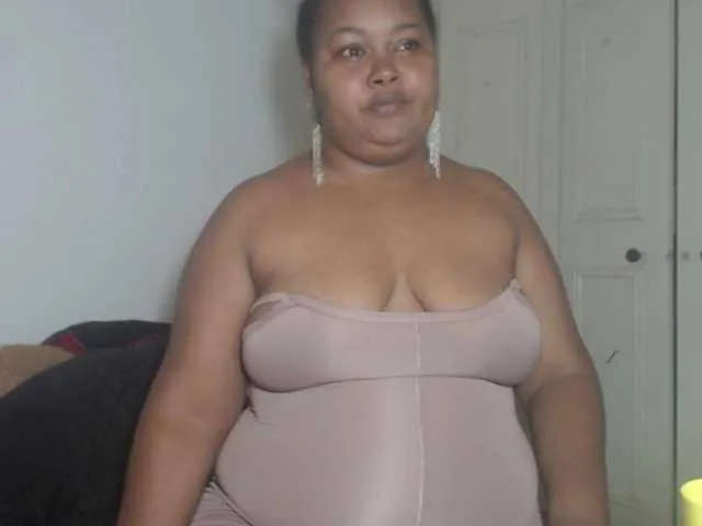 Live sex webcam photo for MelodyHall #291360768