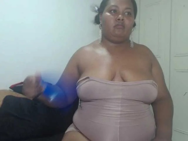 Live sex webcam photo for MelodyHall #291416024
