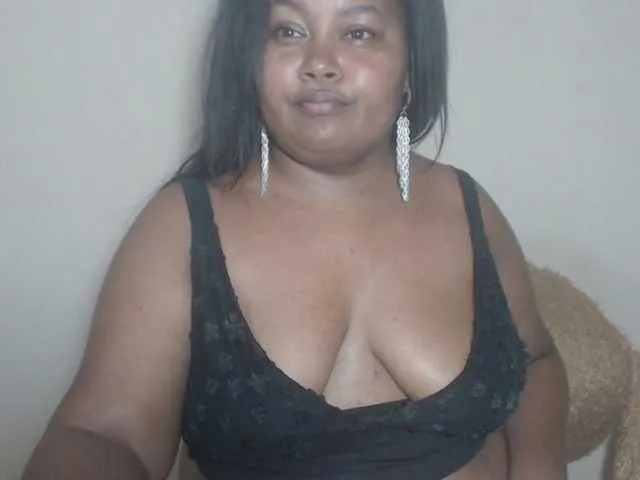 Live sex webcam photo for MelodyHall #292095108