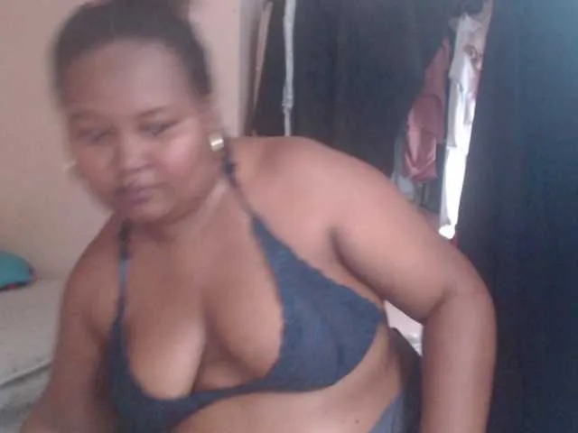 Live sex webcam photo for MelodyHall #292208460