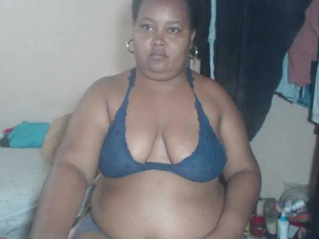 Live sex webcam photo for MelodyHall #292210239