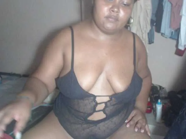 Live sex webcam photo for MelodyHall #292236698