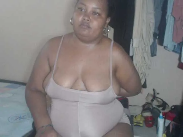 Live sex webcam photo for MelodyHall #292240039