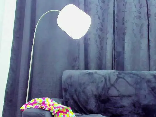 Live sex webcam photo for MelodyHouston #277915673