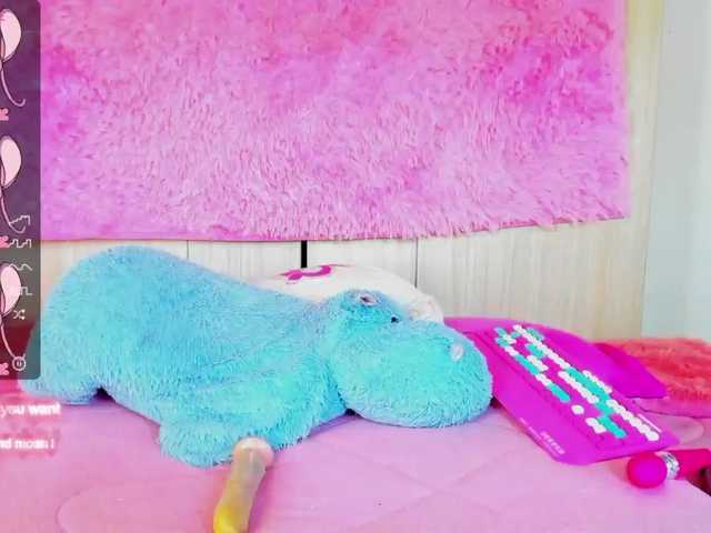 Live sex webcam photo for Melodybony #276825917