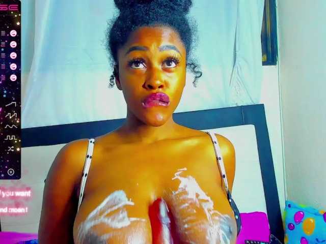 Live sex webcam photo for Melodybony #277445385