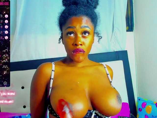 Live sex webcam photo for Melodybony #290536442