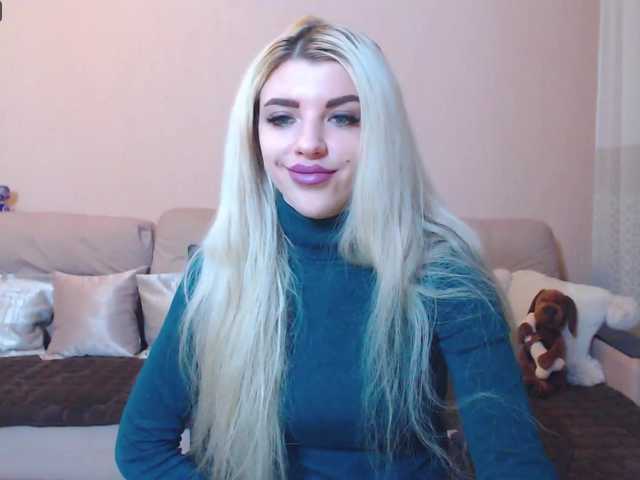 Live sex webcam photo for MelonySpring #272864315