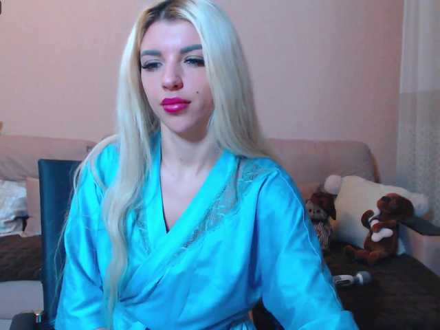 Live sex webcam photo for MelonySpring #272898946