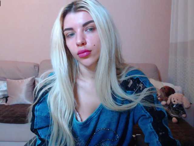 Live sex webcam photo for MelonySpring #272921628