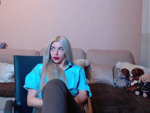 Live sex webcam photo for MelonySpring #272971288