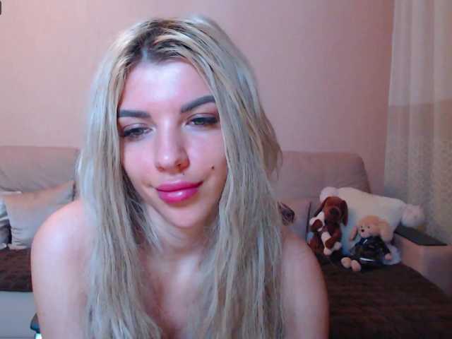 Live sex webcam photo for MelonySpring #273478453