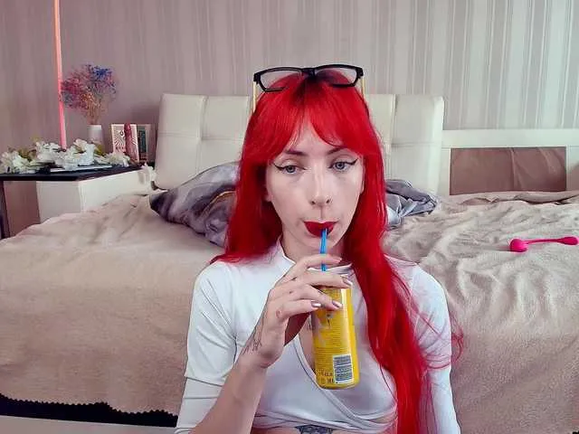 Live sex webcam photo for MeowRoslavaa #291784152