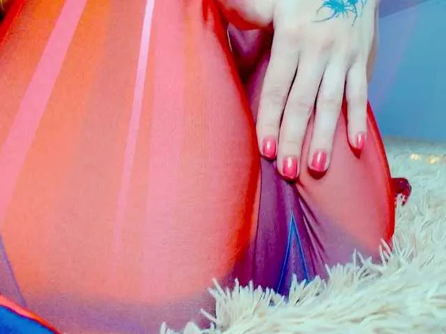 Live sex webcam photo for MeowRoslavaa #292247893