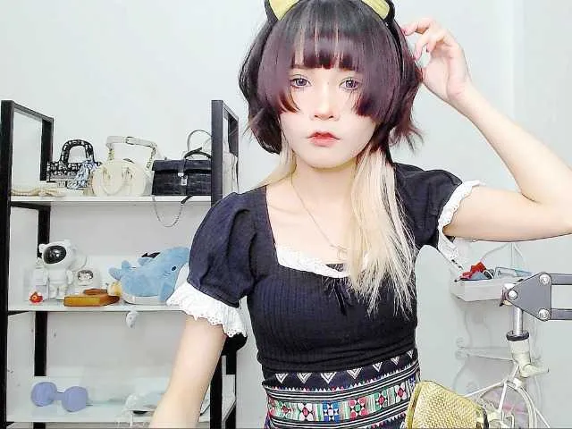 Live sex webcam photo for Meows2 #277041715