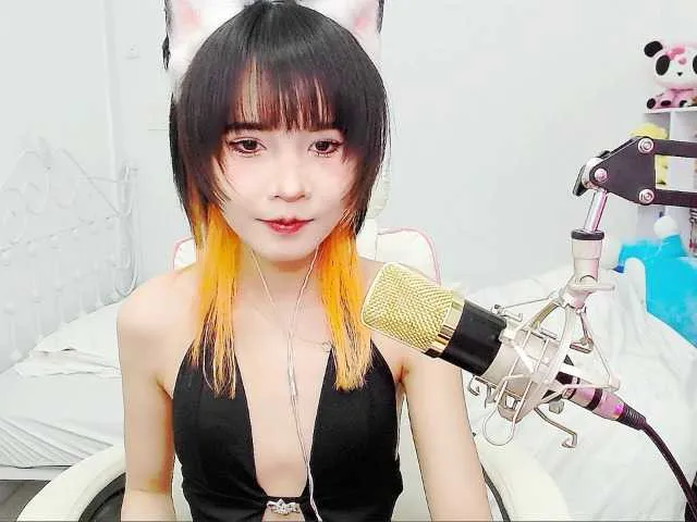 Live sex webcam photo for Meows2 #277851907