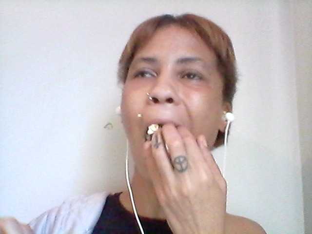 Live sex webcam photo for Mercedes1989 #276928091