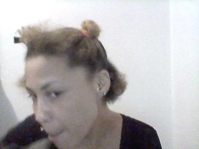 Live sex webcam photo for Mercedes1989 #277347829