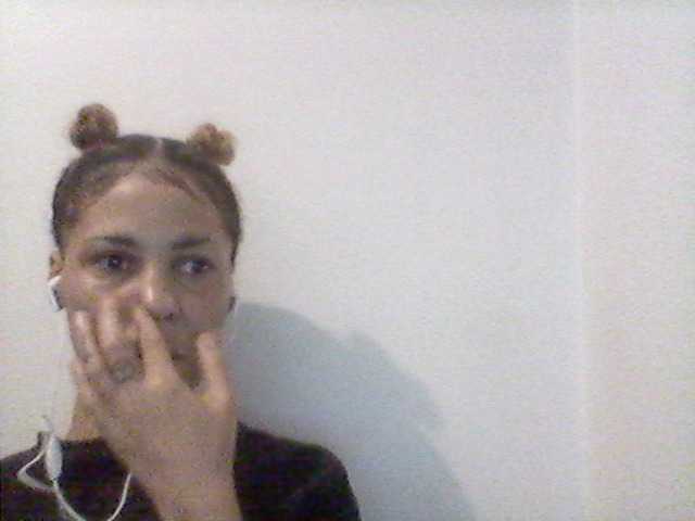 Live sex webcam photo for Mercedes1989 #277551203