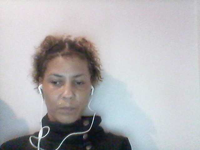 Live sex webcam photo for Mercedes1989 #277627305