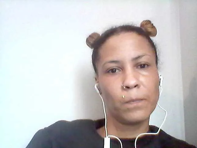 Live sex webcam photo for Mercedes1989 #277696552