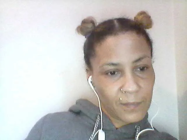 Live sex webcam photo for Mercedes1989 #277721313