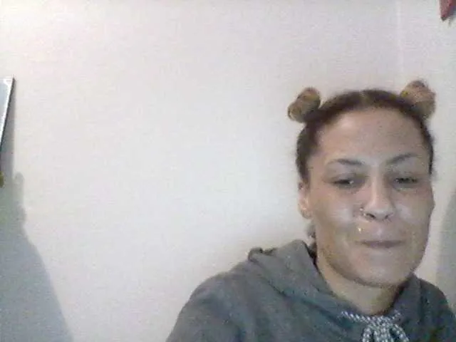 Live sex webcam photo for Mercedes1989 #277724340