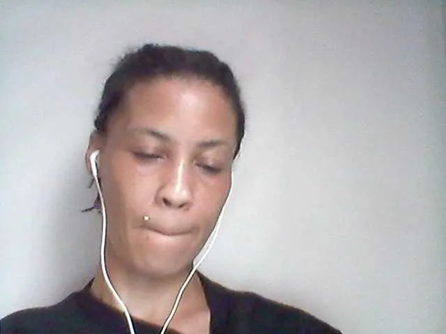 Live sex webcam photo for Mercedes1989 #290296889