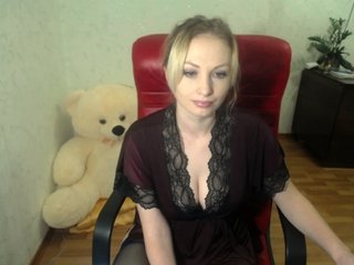 Live sex webcam photo for MercedessStar #193628706