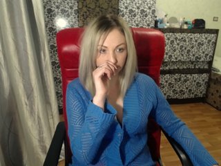 Live sex webcam photo for MercedessStar #207537255