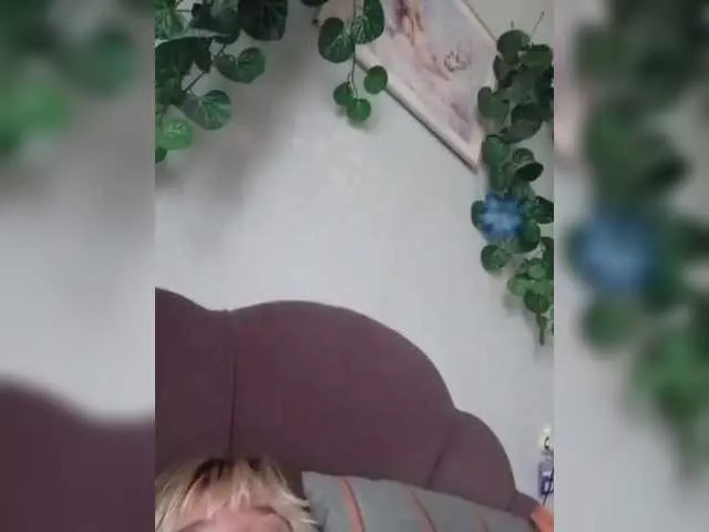 Live sex webcam photo for MerellinFicus #292362229