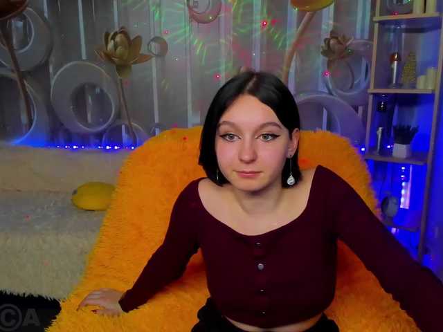 Live sex webcam photo for Meriwatter #272529302