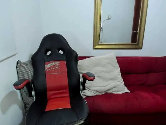 Live sex webcam photo for MerryColin #290892572