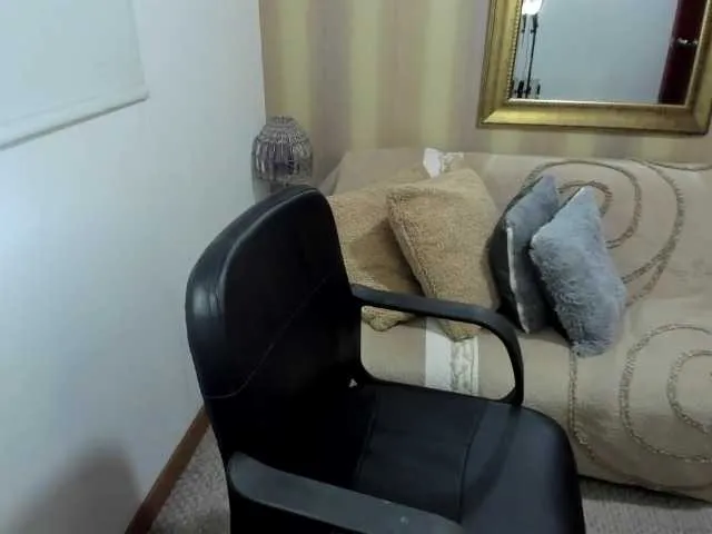 Live sex webcam photo for MerryColin #291156690