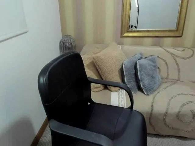 Live sex webcam photo for MerryColin #291414577