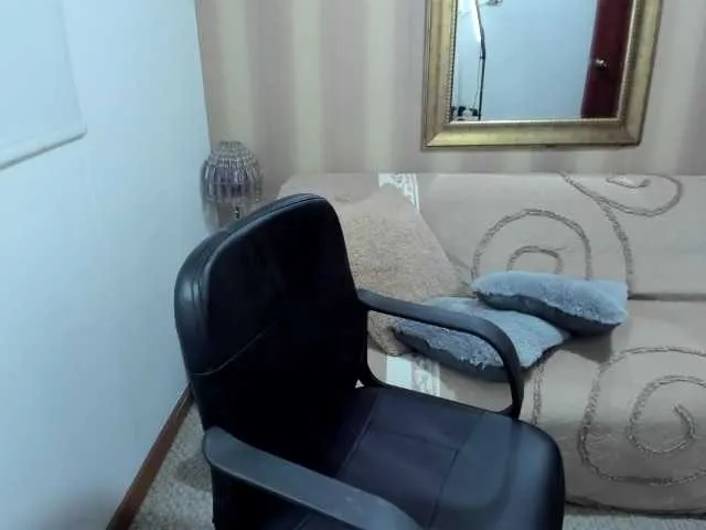 Live sex webcam photo for MerryColin #291428827