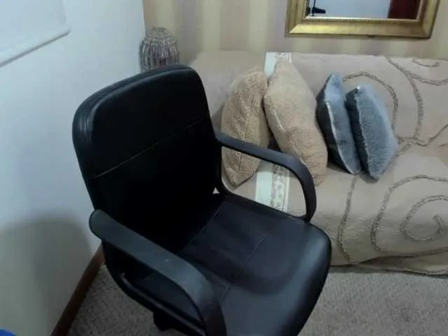 Live sex webcam photo for MerryColin #291736983